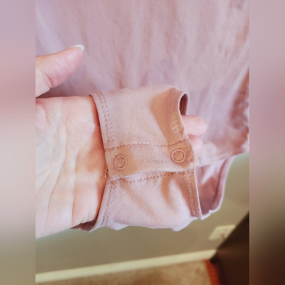 NWT No Comment Peek-a-Boo Mock Bodysuit - Picture 4 of 4